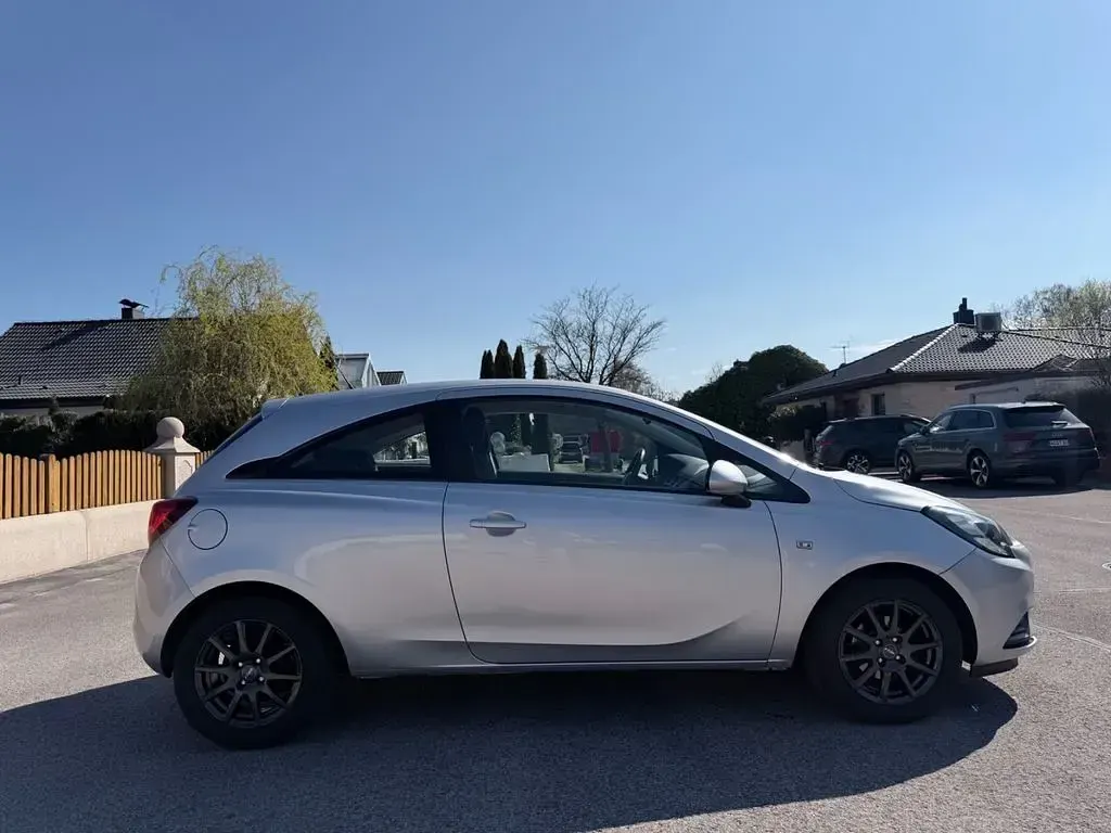 Second-hand Opel Corsa 90 CP (66 kW) 2016 Argintiu Hatchback