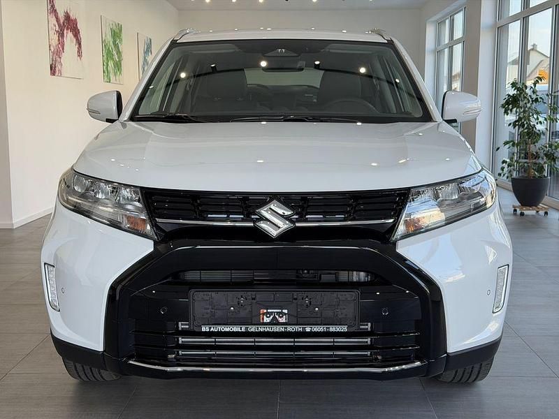 Neu Suzuki Vitara Comfort+ 110 PS (80 kW) 2026 Weiß SUV