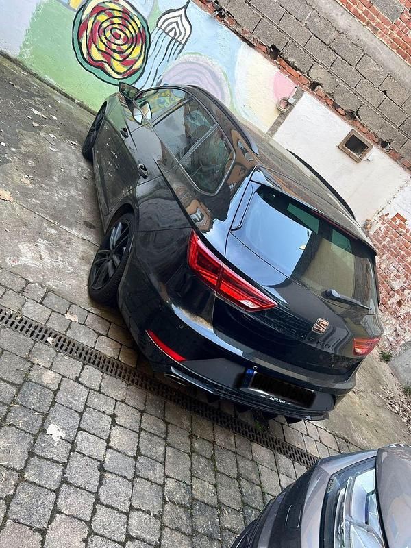 Usata Cupra Leon 333 CV (244 kW) 2019 Nero Station wagon