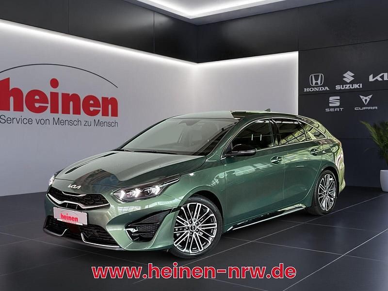 Grün Gebraucht 2024 Kia ProCeed GT-Line Kleinwagen | 27.999 € (Fairer Preis) - Bild 1/4