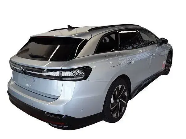Gebraucht VW ID.7 Pro 210 kW (286 PS) 2025 Silber Kombi