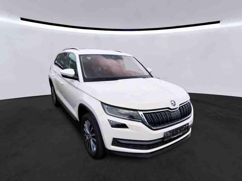 Candyweiss Gebraucht 2020 Skoda Kodiaq Style SUV | 26.950 € (Fairer Preis) - Bild 1/4