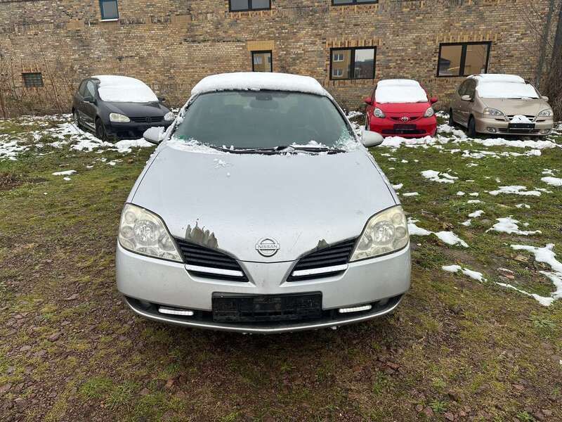 Braun Gebraucht 2003 Nissan Primera Visia Kombi | 500 € (Superpreis) - Bild 1/4