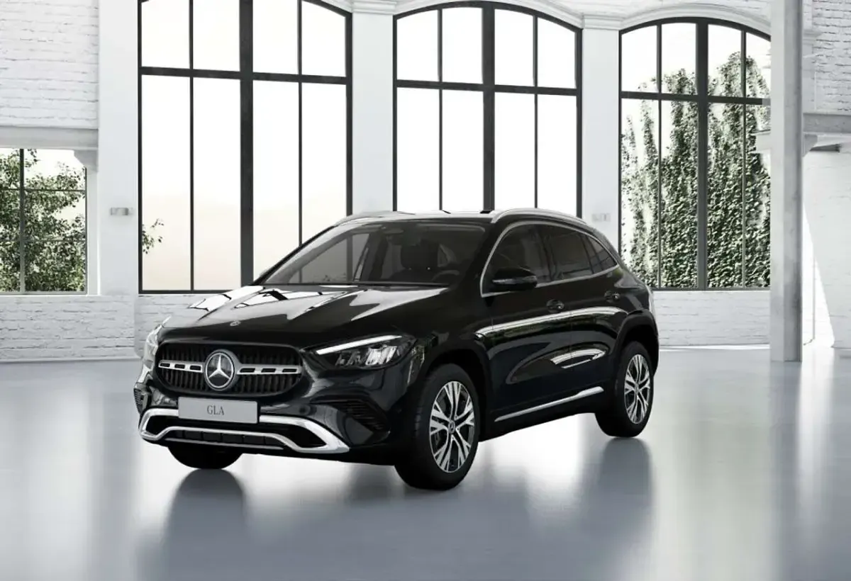 Gebraucht Mercedes GLA200 Progressive 163 PS (119 kW) 2025 Kosmosschwarz metallic SUV