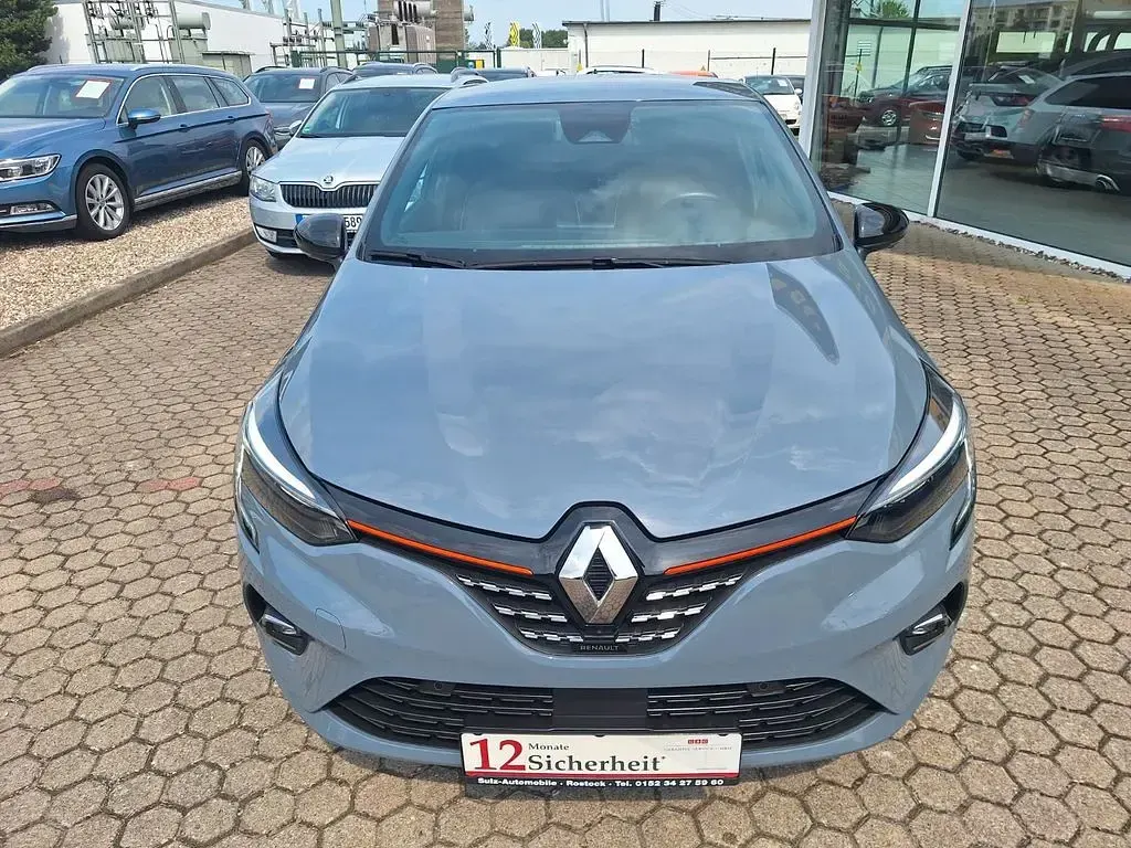 Gebraucht Renault Clio V Intens 140 PS (102 kW) 2022 Grau Limousine