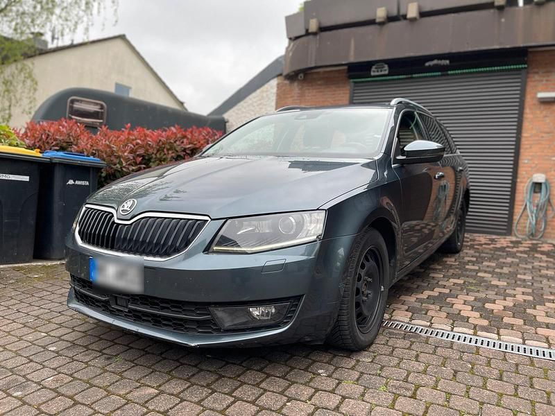 Gebraucht Skoda Octavia G-TEC 110 PS (80 kW) 2015 Grau Kombi