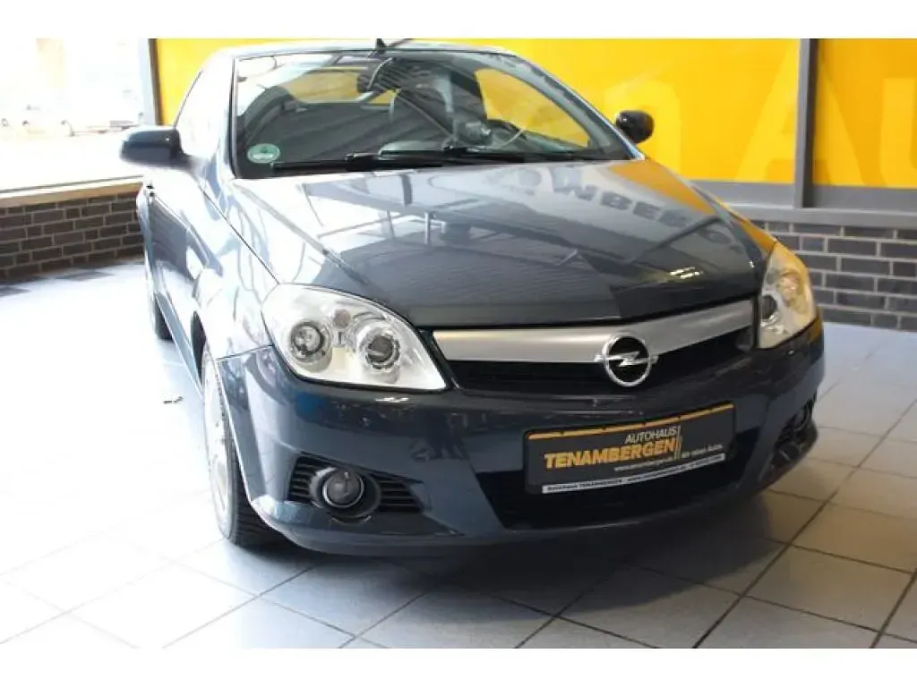 Gebraucht Opel Tigra 90 PS (66 kW) 2007 Metro m2 (metallic) Cabrio