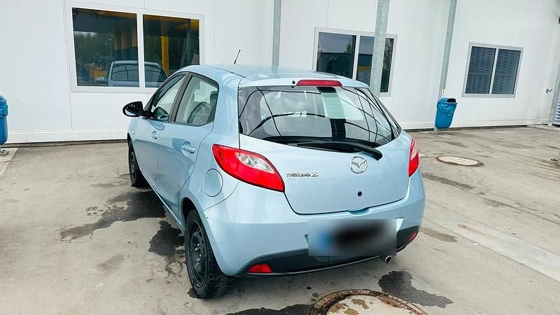 Usata Mazda 2 86 CV (63 kW) 2009 Blu Utilitaria