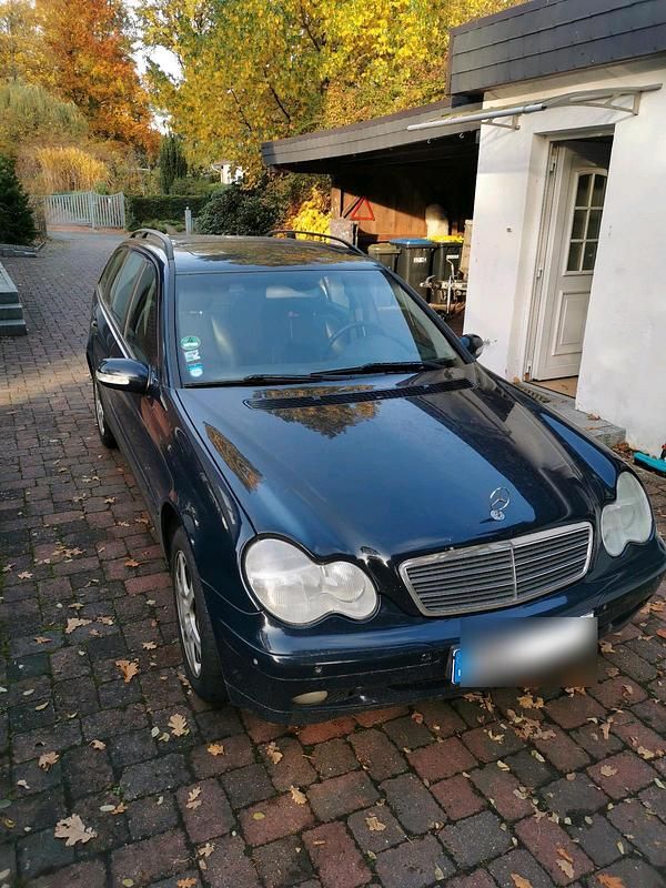 Blau Gebraucht 2004 Mercedes C240 Kombi | 2.999 € (Etwas zu teuer) - Bild 1/4