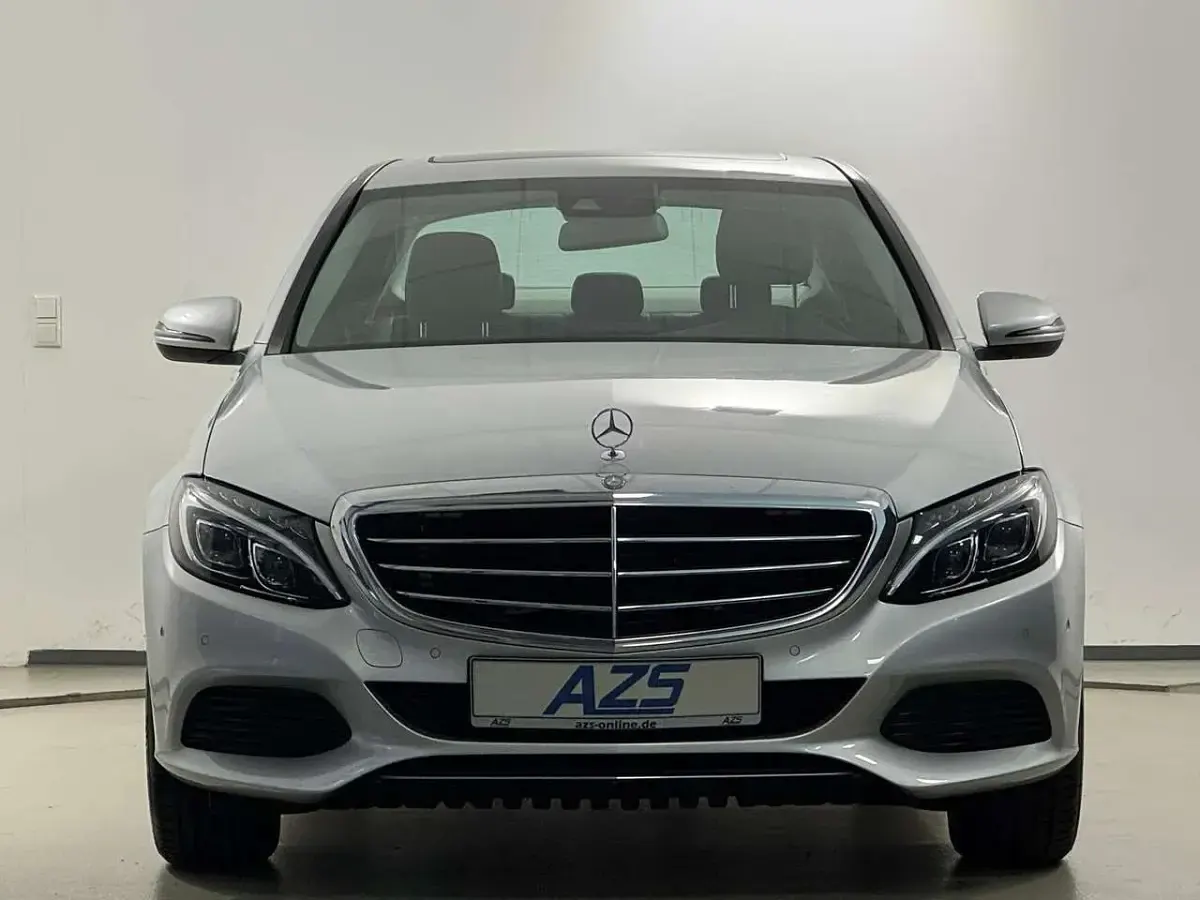 Gebraucht Mercedes C180 Exclusive 156 PS (114 kW) 2016 Iridiumsilber  metalliclack Limousine