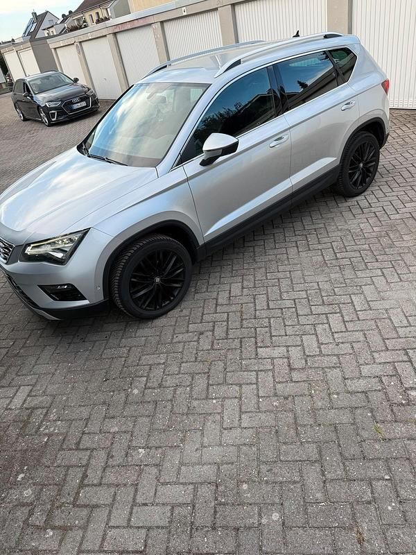 Silber Gebraucht 2018 Seat Ateca SUV | 11.000 € (Superpreis) - Bild 1/4