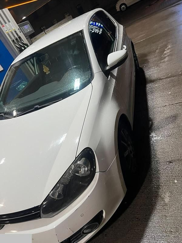 Second-hand VW Golf VI 85 CP (62 kW) 2009 Hatchback