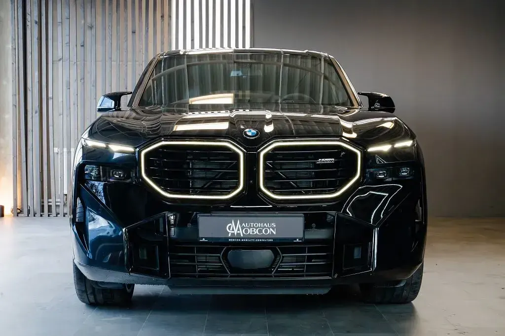 Neu BMW XM Performance 476 PS (350 kW) 2026 Schwarz SUV