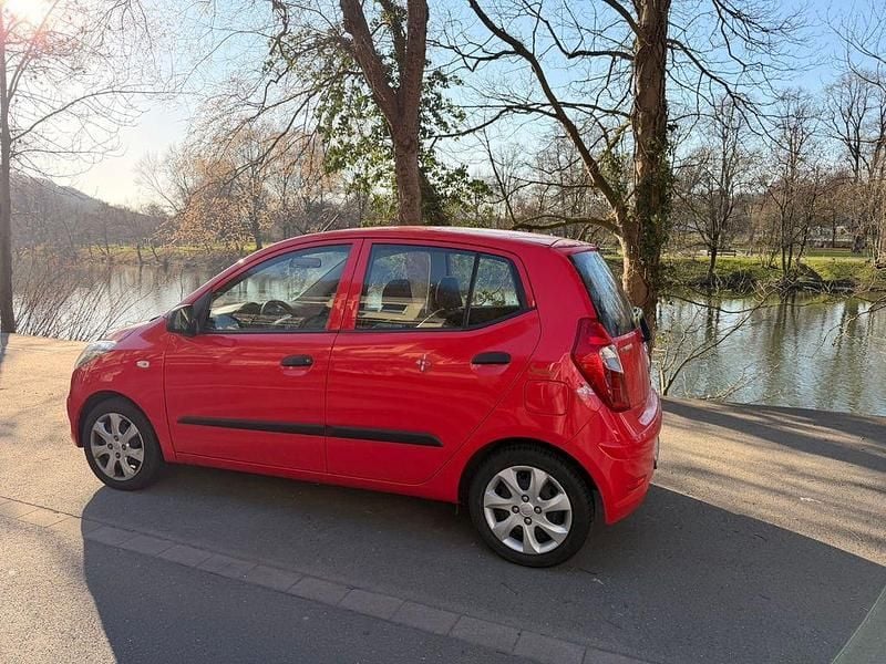 Gebraucht Hyundai i10 Edition 69 PS (50 kW) 2012 Kleinwagen