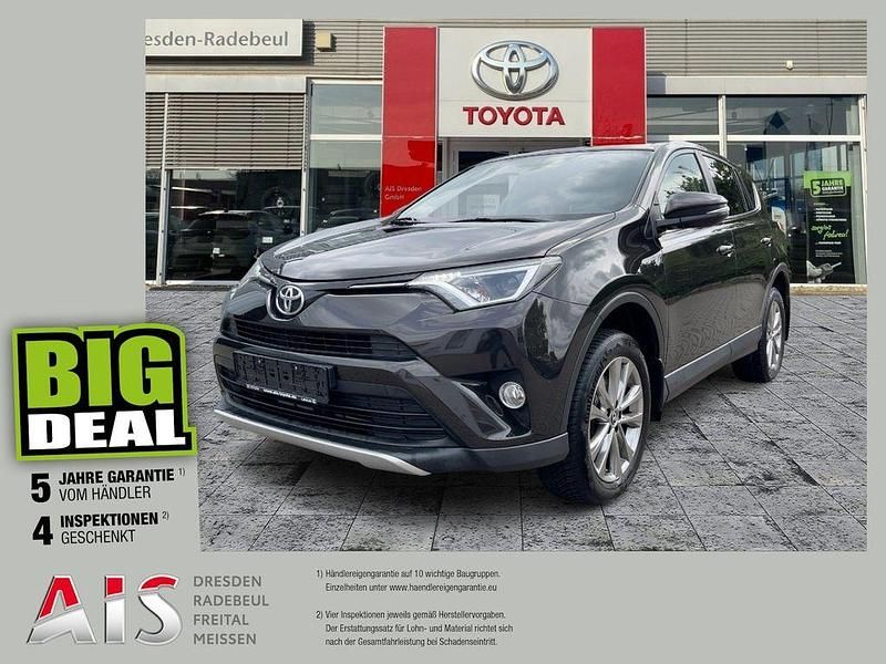 Dark brown metallic Gebraucht 2016 Toyota RAV4 Edition SUV | 19.990 € (Etwas zu teuer) - Bild 1/3