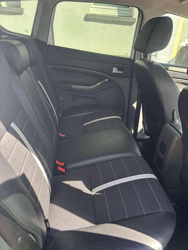 Gebraucht Ford Kuga Trend 140 PS (102 kW) 2010 SUV