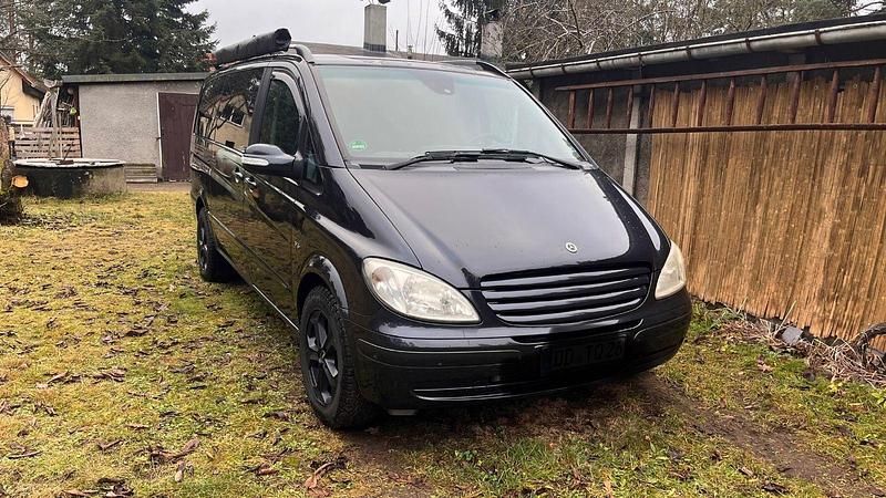 Schwarz Gebraucht 2007 Mercedes Viano Van / Kleinbus | 11.499 € (Fairer Preis) - Bild 1/4