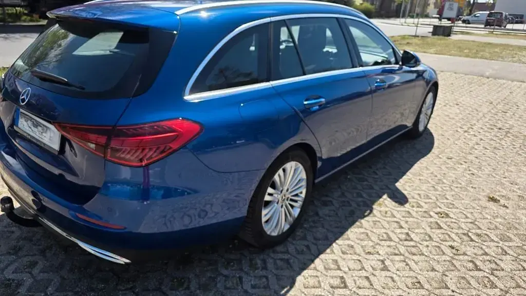 Gebraucht Mercedes C200 Advanced Plus 204 PS (150 kW) 2023 Blau Kombi