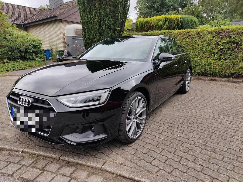 Schwarz Gebraucht 2024 Audi A4 Limousine | 29.999 € (Superpreis) - Bild 1/4