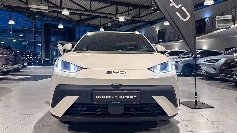 Neu BYD Dolphin Surf Boost 64 kW (88 PS) 2025 Weiß Kleinwagen