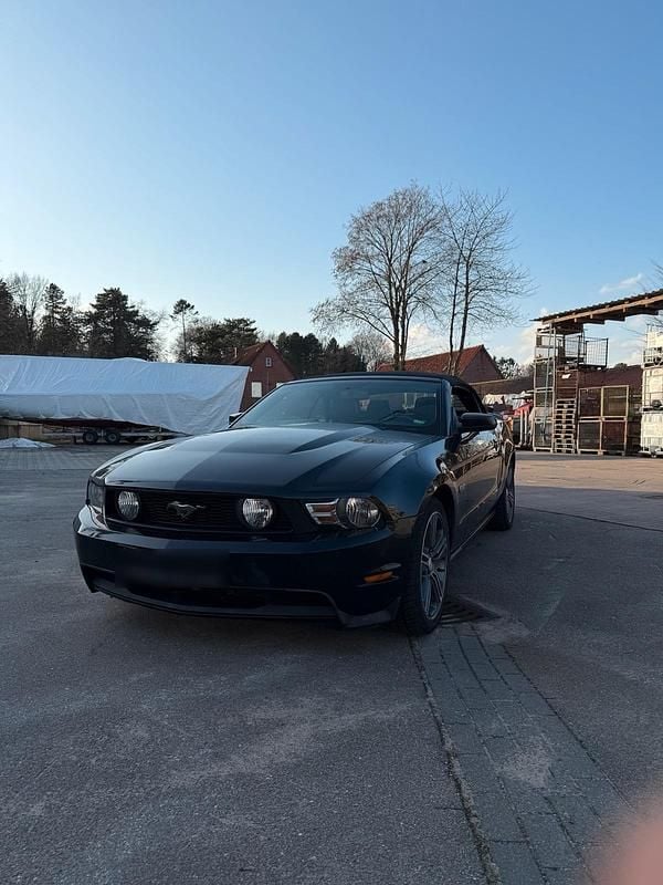 Gebraucht Ford Mustang GT 401 PS (294 kW) 2011 Schwarz Cabrio