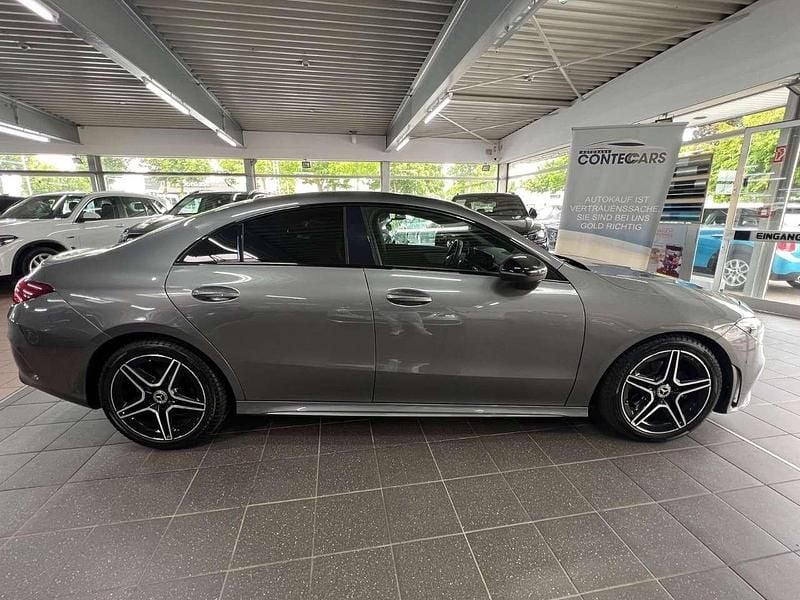 Mountaingrau Gebraucht 2019 Mercedes CLA180 AMG line Limousine | 27.999 € (Etwas zu teuer) - Bild 1/4