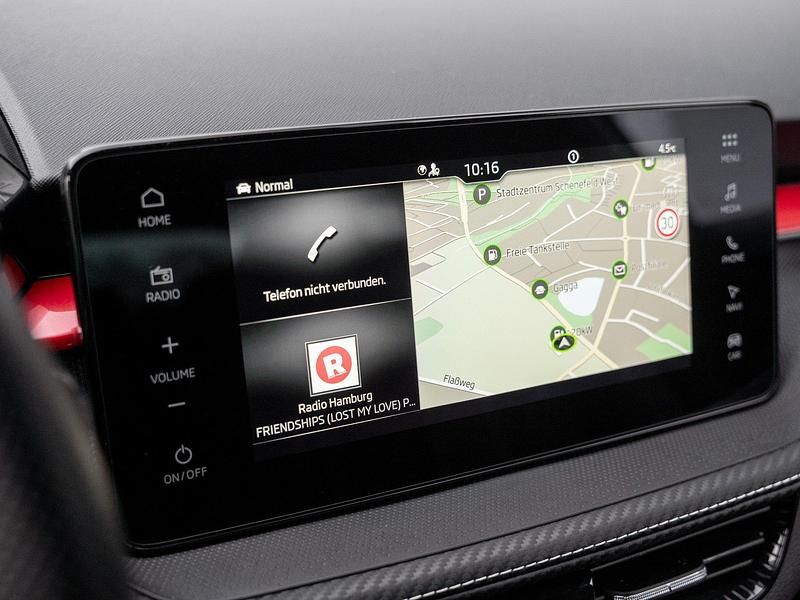 Gebraucht Skoda Fabia Monte Carlo 150 PS (110 kW) 2025 Grau Limousine