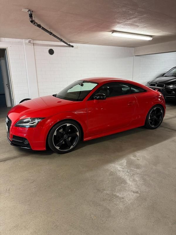 Gebraucht Audi TT Competition 211 PS (155 kW) 2012 Rot Coupé