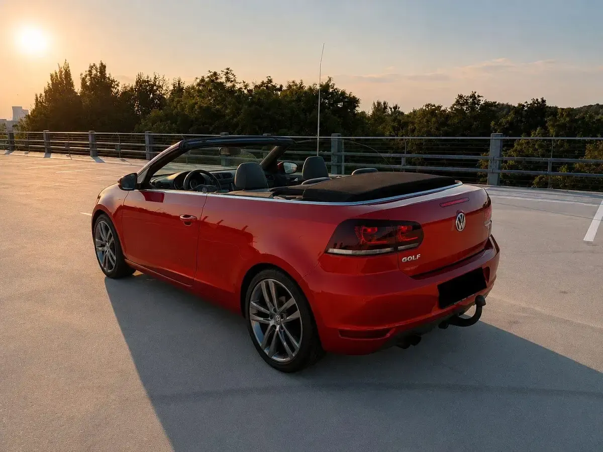 Gebraucht VW Golf Cabriolet Highline 140 PS (102 kW) 2012 Rot Cabrio