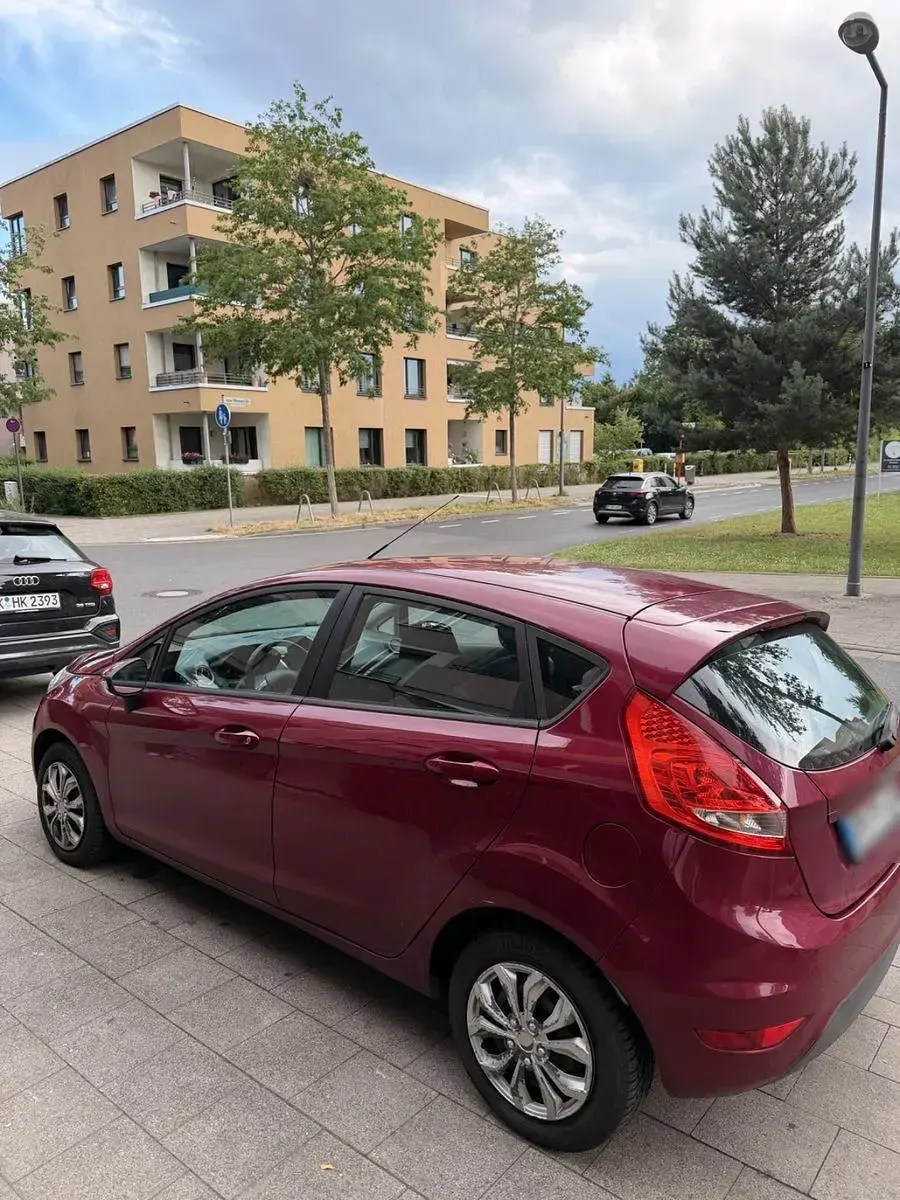 Gebraucht Ford Fiesta 82 PS (60 kW) 2009 Violet Kleinwagen
