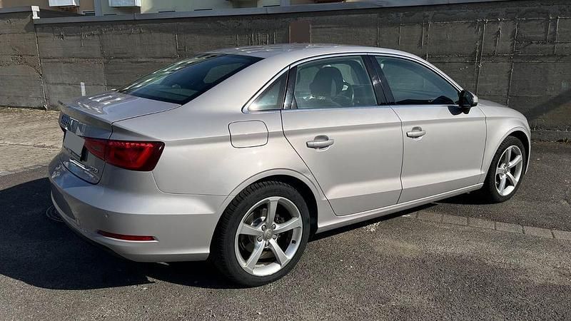 Gebraucht Audi A3 Ambiente 140 PS (102 kW) 2014 Silber Limousine