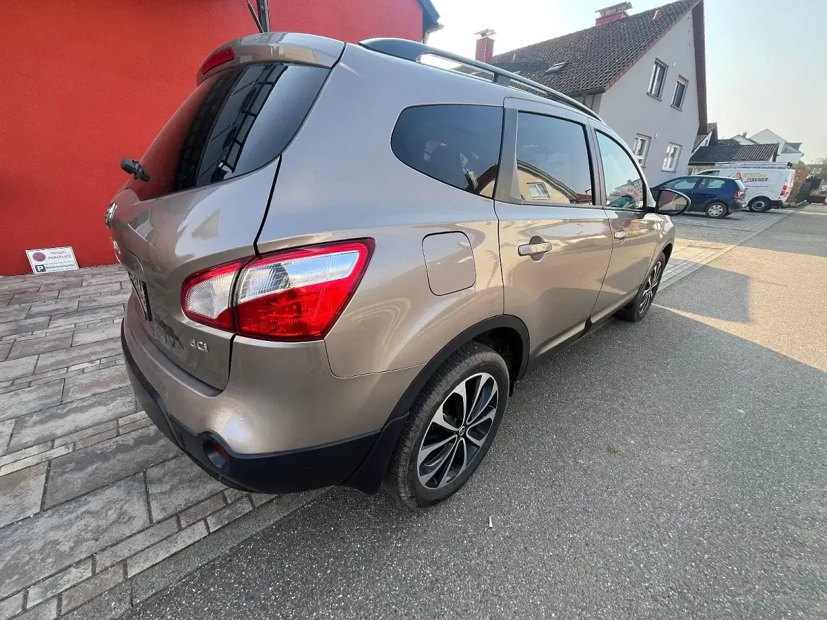 Gebraucht Nissan Qashqai +2 Acenta 150 PS (110 kW) 2013 SUV