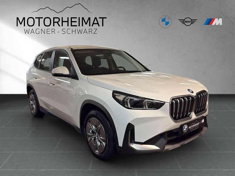 Gebraucht BMW iX1 Performance 230 kW (313 PS) 2023 Alpinweiß uni SUV