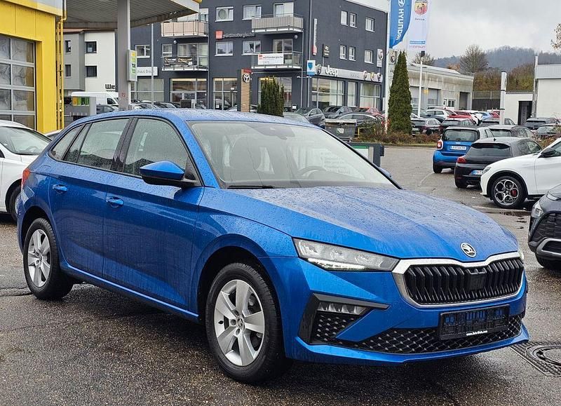 Gebraucht Skoda Scala Selection 116 PS (85 kW) 2024 Blau Kleinwagen
