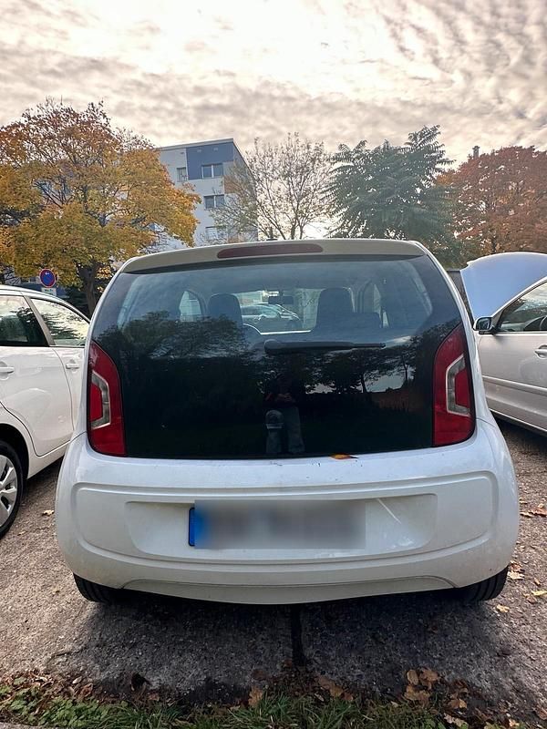 Weiß Gebraucht 2012 VW up! Kleinwagen | 3.300 € (Guter Preis) - Bild 1/4