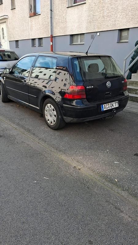 Gebraucht VW Golf IV 101 PS (74 kW) 2002 Kleinwagen