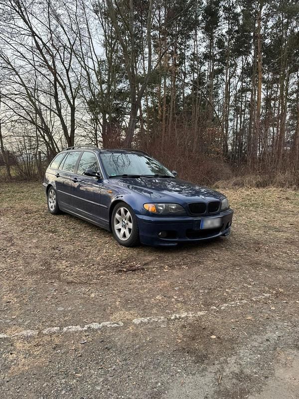 Gebraucht BMW 325 193 PS (141 kW) 2001 Blau Kombi