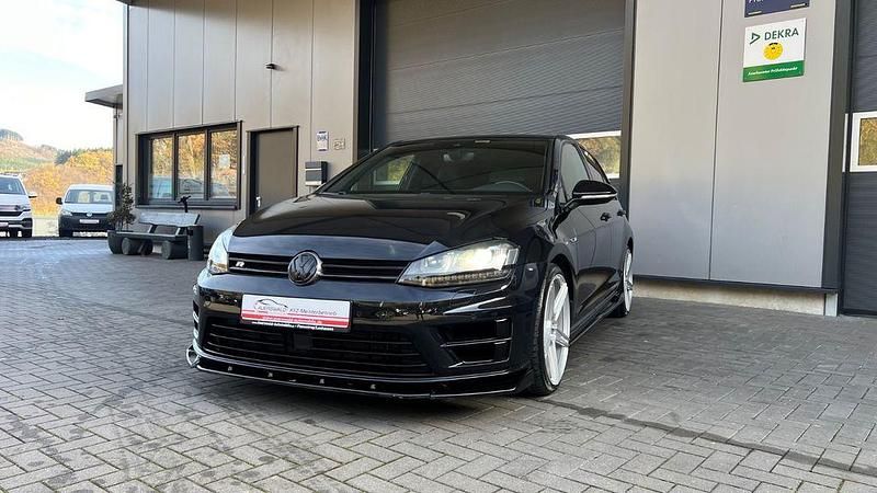 Gebraucht VW Golf VII Design 300 PS (220 kW) 2016 Schwarz Limousine