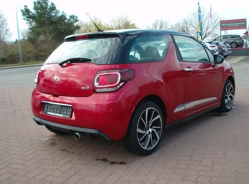 Second-hand Citroën DS3 So Chic 110 CP (80 kW) 2017 Roșu Hatchback