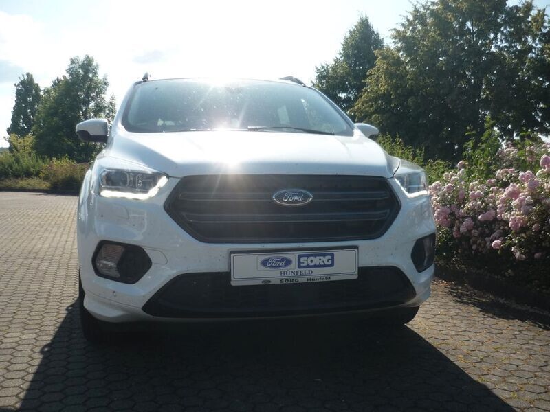 Gebraucht Ford Kuga ST-Line 150 PS (110 kW) 2019 Weiß SUV