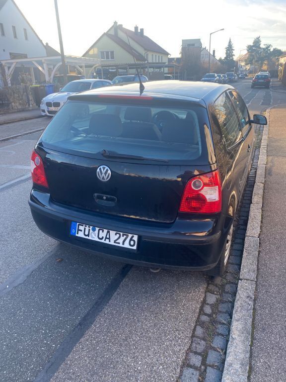 Gebraucht VW Polo Basis 64 PS (47 kW) 2003 Schwarz Limousine