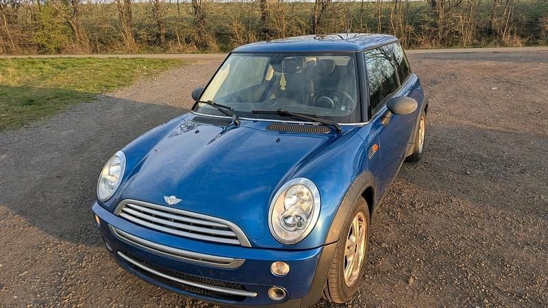 Gebraucht Mini Cooper 90 PS (66 kW) 2006 Blau Kleinwagen