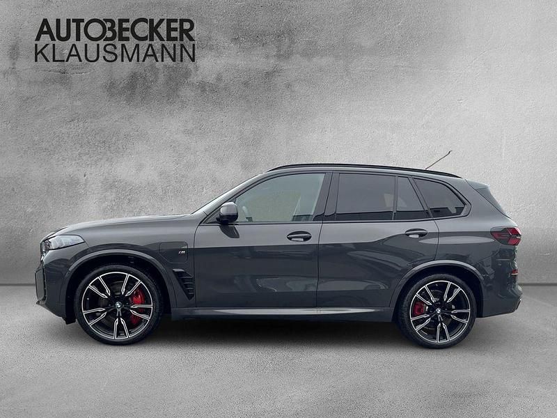 Neu BMW X5 M Sport 489 PS (359 kW) 2025 Grau SUV