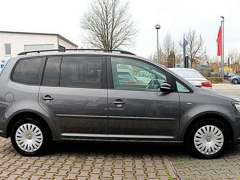 Gebraucht VW Touran Match 140 PS (102 kW) 2012 Grau Van / Kleinbus