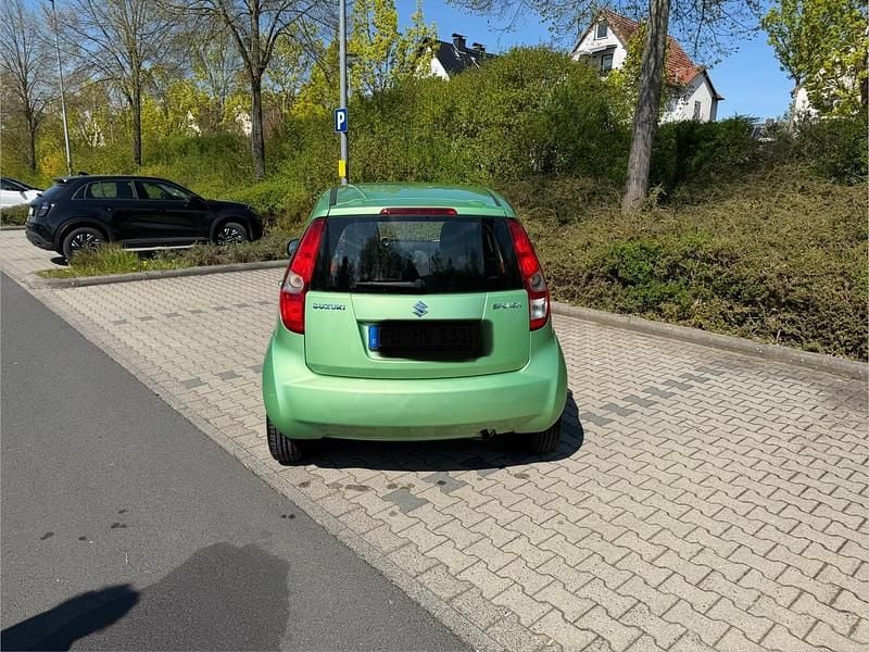 Second-hand Suzuki Splash 65 CP (47 kW) 2008 Verde Hatchback