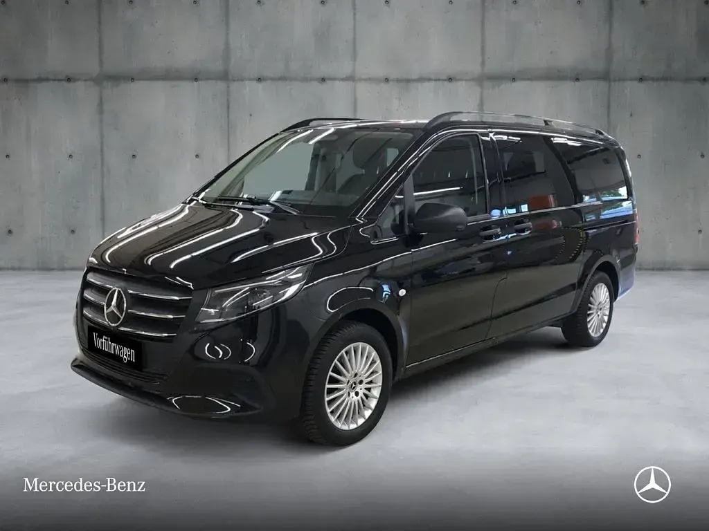 Gebraucht Mercedes Vito 190 PS (139 kW) 2025 Schwarz Van