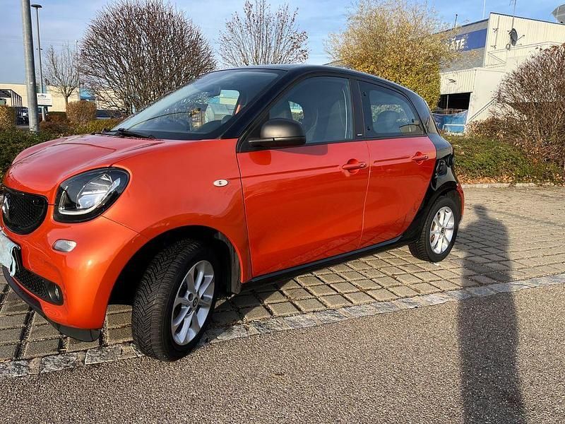 Orange Gebraucht 2017 Smart ForFour Passion Kleinwagen | 9.000 € (Etwas zu teuer) - Bild 1/4