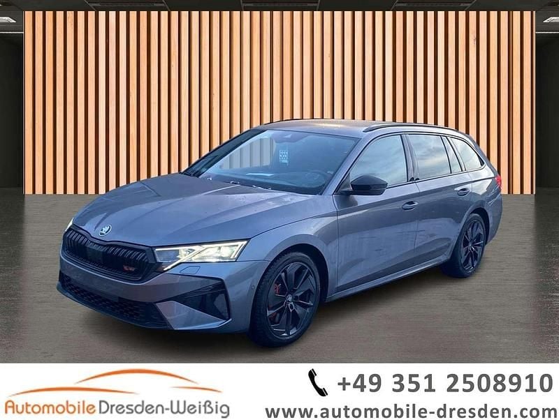 Graphitegrau metallic Gebraucht 2025 Skoda Octavia RS Kombi | 34.980 € (Guter Preis) - Bild 1/3