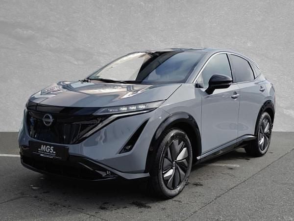 Grau (ceramic grey) Neu 2024 Nissan Ariya Advance SUV | 39.990 € (Superpreis) - Bild 1/4