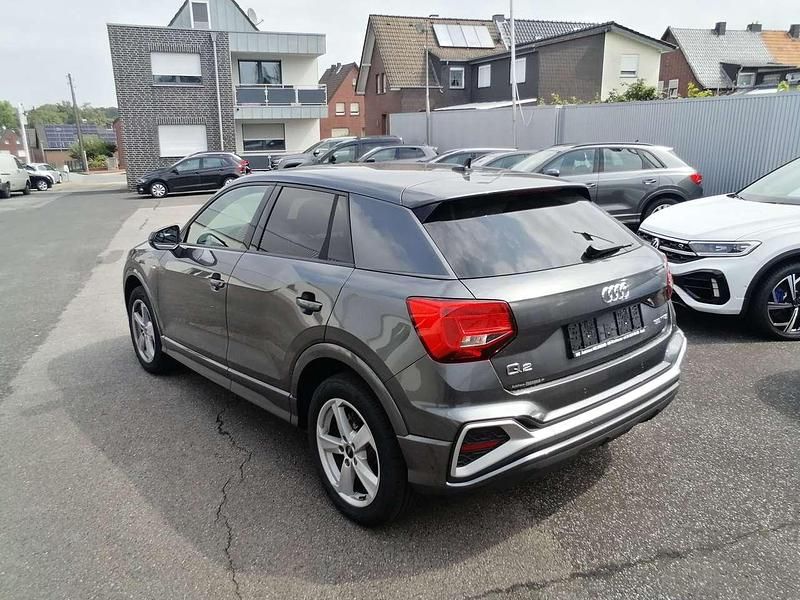 Gebraucht Audi Q2 150 PS (110 kW) 2023 Daytonagrau SUV